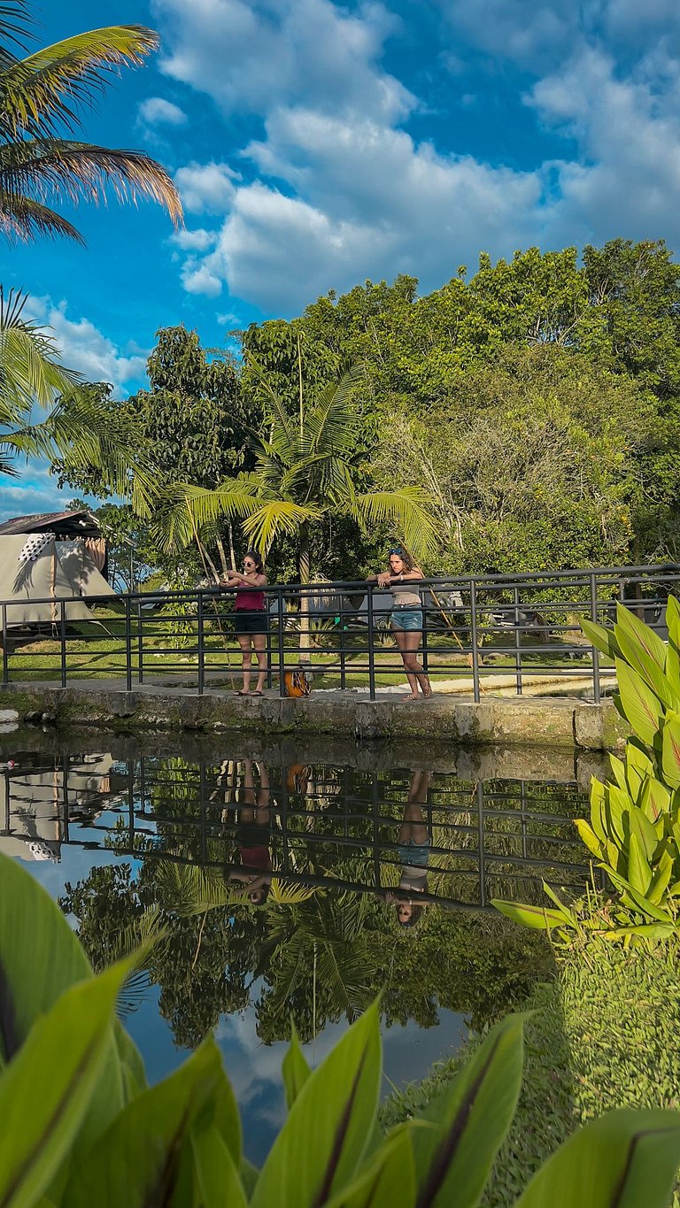 Aventura en Carpa Flotante en Mystic Natural.