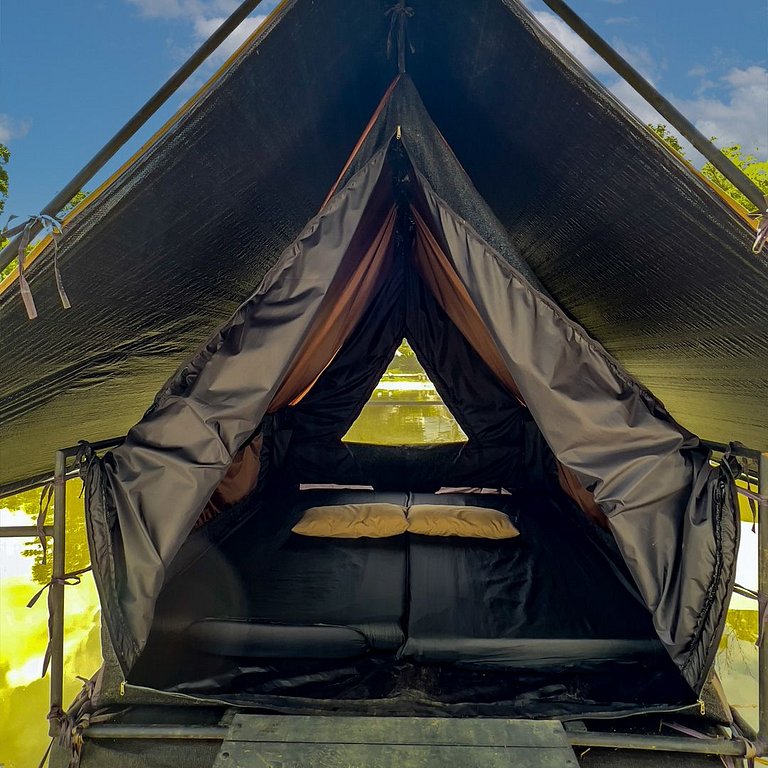 Aventura en Carpa Flotante en Mystic Natural.