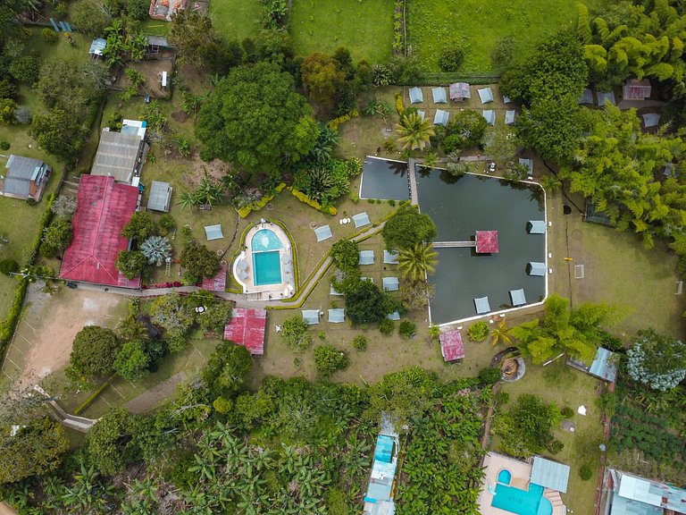 Aventura en Carpa Flotante en Mystic Natural.