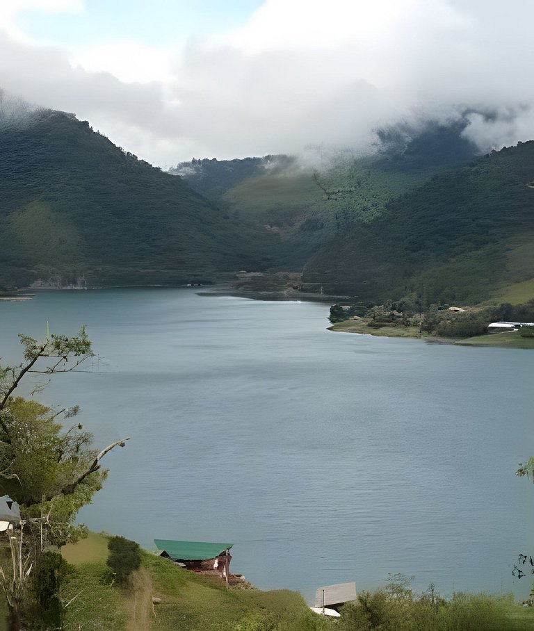 Cabaña a orillas del lago Nature & Fun