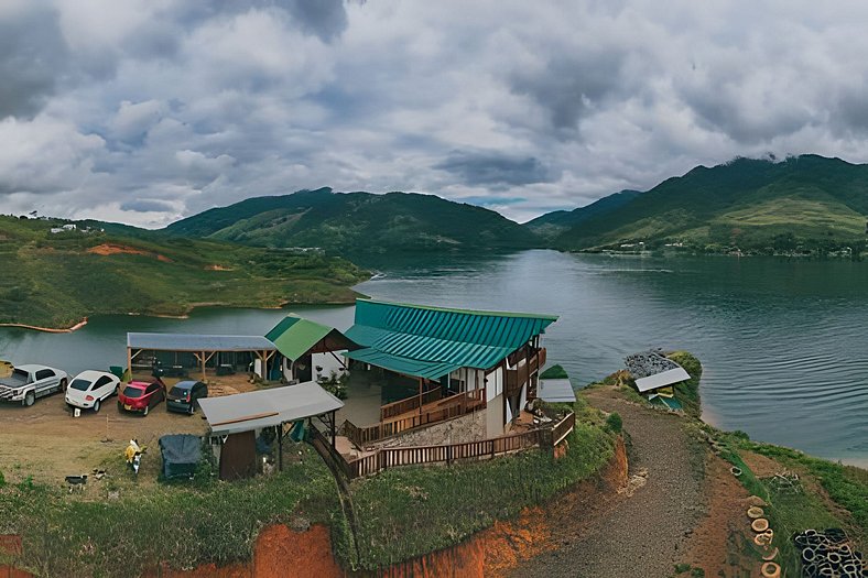 Cabaña a orillas del lago Nature & Fun