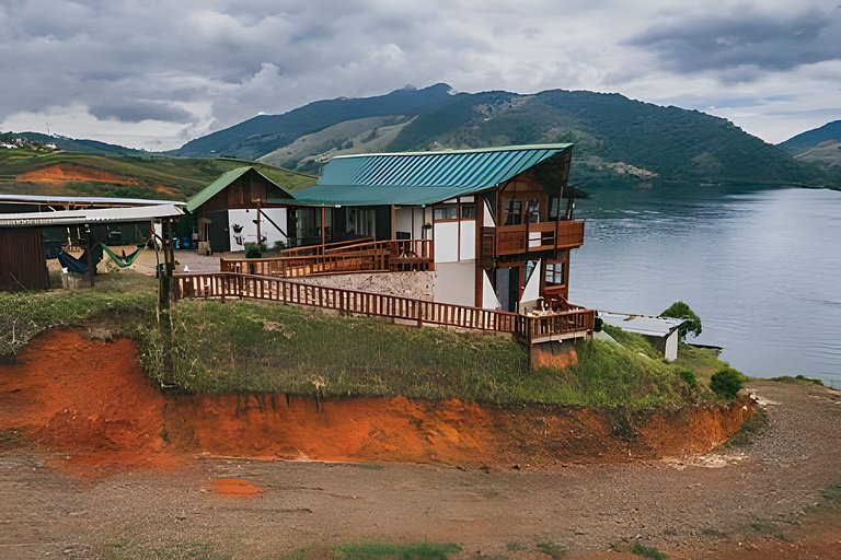 Cabaña a orillas del lago Nature & Fun