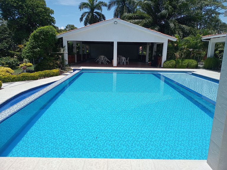 Casa Campestre Lujo Naturaleza Con Piscina