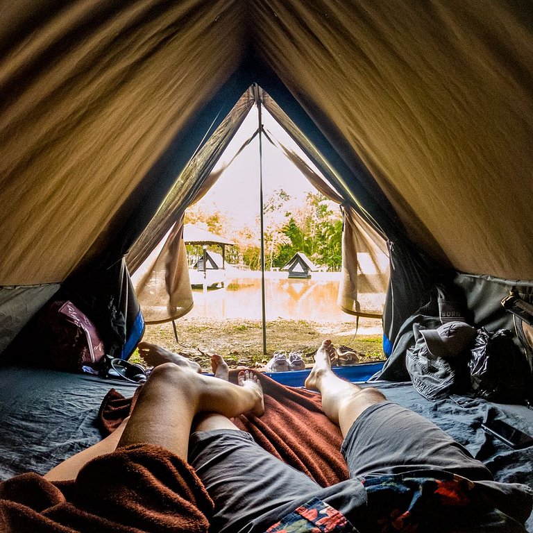 Desconéctate y Relájate,Camping de Lujo en el Lago