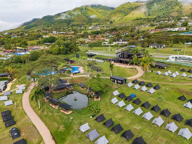 Glamping de lujo en el lago Calima