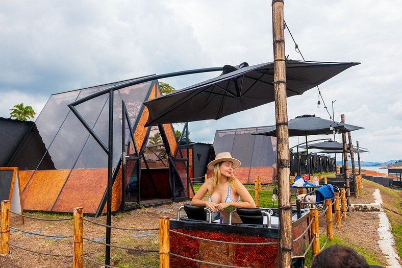 Glamping de lujo en el lago Calima