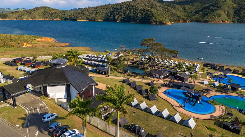 Glamping luxiry en el lago Calima