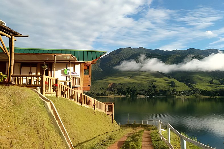 Habitación cerrada con Carpa