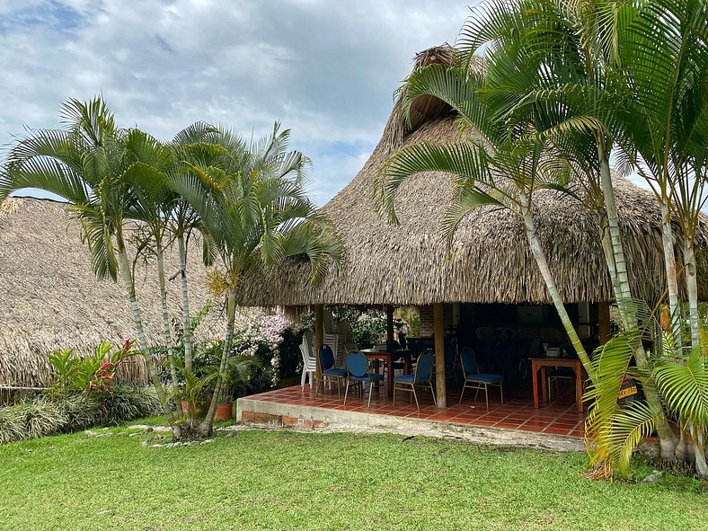 Relájate en Hotel Piedemonte: Comodidad y Paisaje