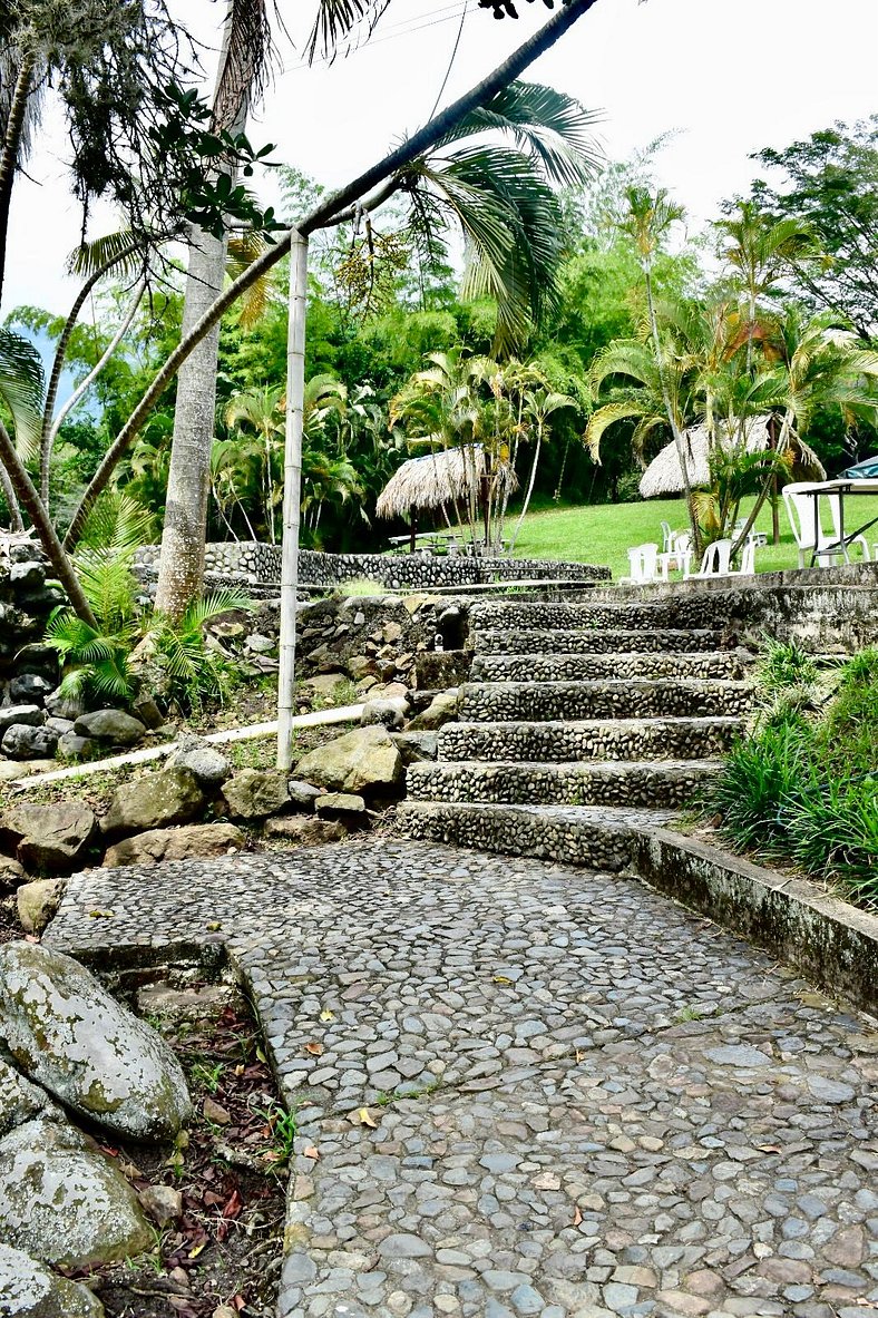 Relájate en Hotel Piedemonte: Comodidad y Paisaje